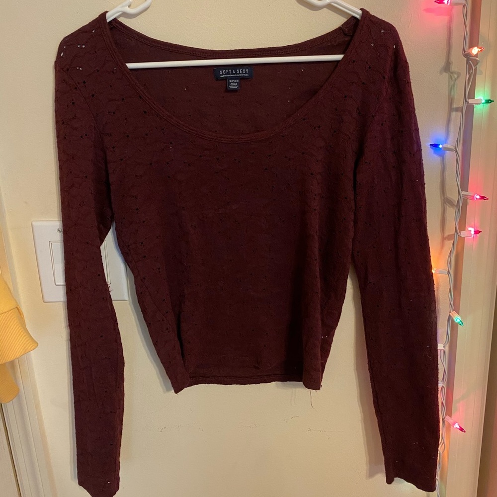 American Eagle maroon long sleeve size small